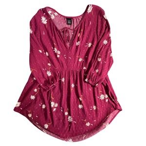 Torrid Womens Size 2 Red Floral Babydoll Blouse Daisy Print Rayon Boho Top